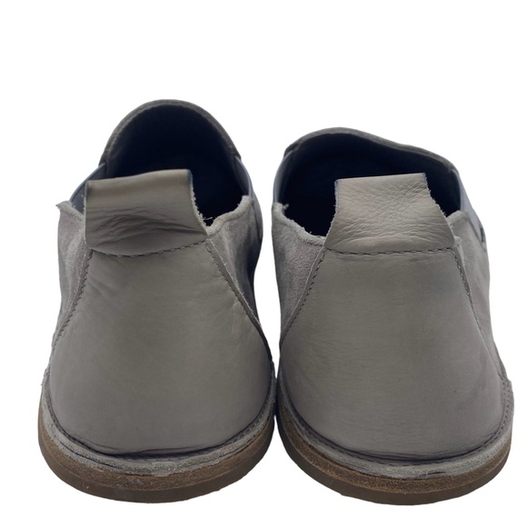 Vince Shoes Gray Leather Suede Slip On Flats Casual Italy Womens Cap Toe Sz 7.5 - Picture 4 of 8